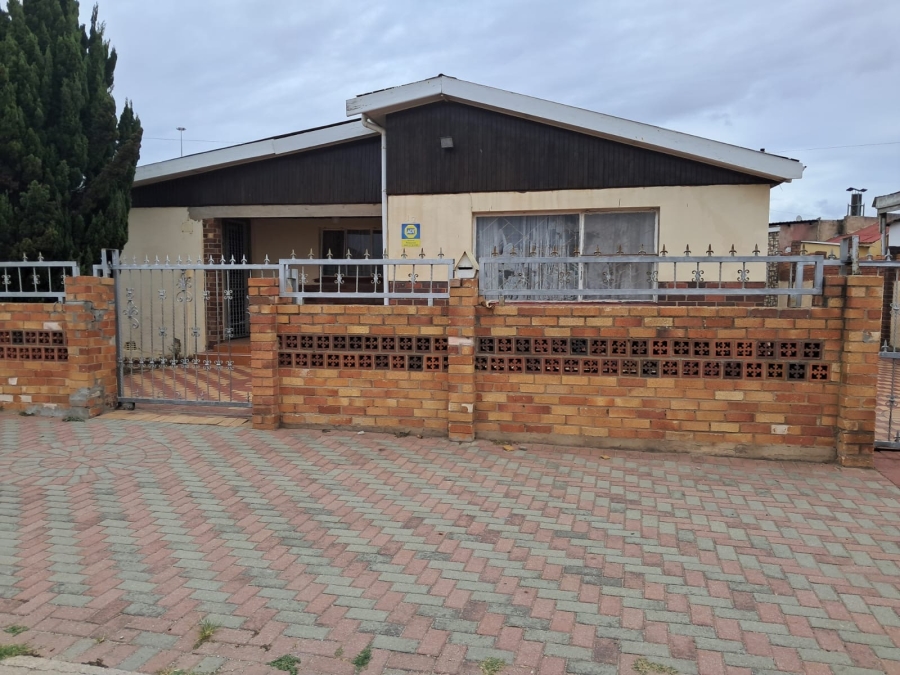 3 Bedroom Property for Sale in New Brighton Eastern Cape